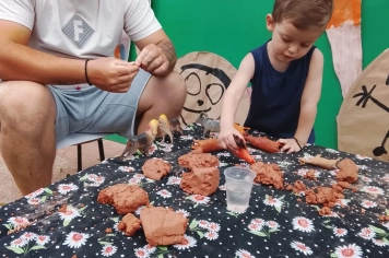 Foto - Mostra do Cotidiano e Dia da Família, na EMEI de Bozano.