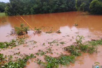 Foto - Estragos em estradas devido a chuva forte