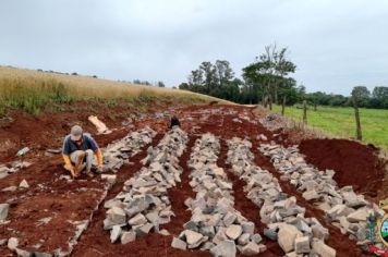 Foto - Sequência obras de calçamento São Miguel/São Valentin