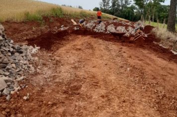 Foto - Sequência obras de calçamento São Miguel/São Valentin