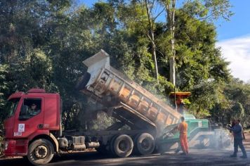 Foto - Obras de asfaltamento de seis ruas em Bozano