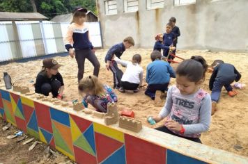 Foto - Dia das crianças é comemorado em piquenique no Oasis