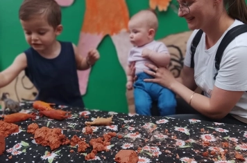 Foto - Mostra do Cotidiano e Dia da Família, na EMEI de Bozano.