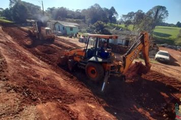 Foto - Início obra calçamento rua paralela à André Bagio