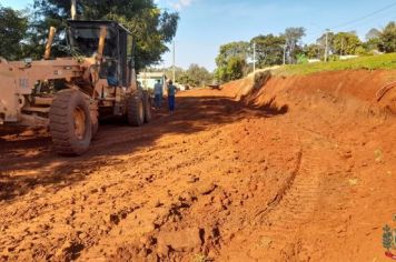 Foto - Início obra calçamento rua paralela à André Bagio