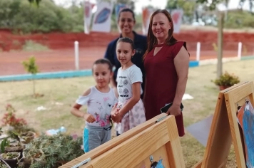 Foto - Mostra do Cotidiano e Dia da Família, na EMEI de Bozano.