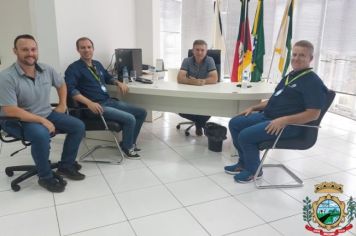 Representantes da Coprel Telecom e presidente da Ceriluz realizam visita ao Gabinete do Prefeito