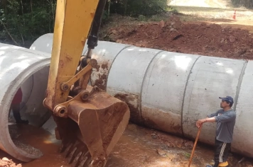 Outra frente de trabalho: melhorias na ponte da Linha 10.