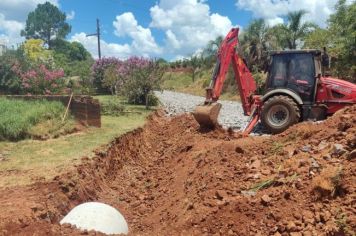 ESTRADA INTERROMPIDA EM DIREÇAO A LINHA 14 BOA ESPERANÇA.