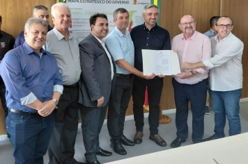 BOZANO GARANTE CONVÊNIO PARA PAVIMENTAÇÃO ASFÁLTICA.