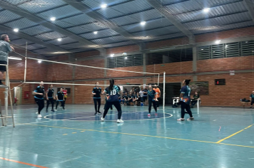 Circuito Amizade de Voleibol tem rodada emocionante em Bozano.