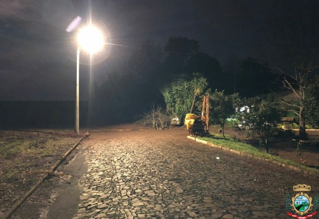 Rede elétrica é ampliada na rua Miguel Zambra, na Vila Salto
