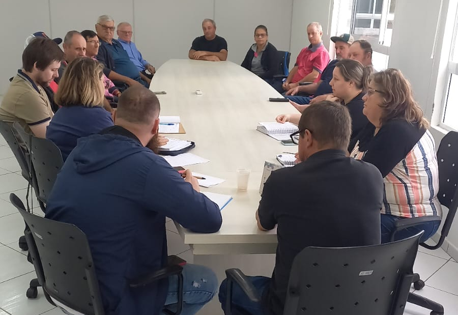 REUNIÃO DEFINE DATA DO CONCURSO DO VINHO NO MUNICÍPIO.