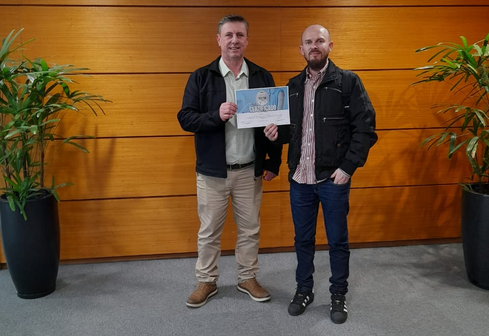 BOZANO RECEBE CELO PRATA DE MUNICÍPIO AMIGO DA VACINA!