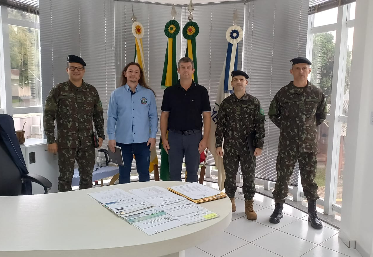 VISITA DE ORIENTAÇÃO TÉCNICA E SOLENIDADE DE POSSE DO PRESIDENTE DA JUNTA DE SERVIÇO MILITAR DE BOZANO-RS.