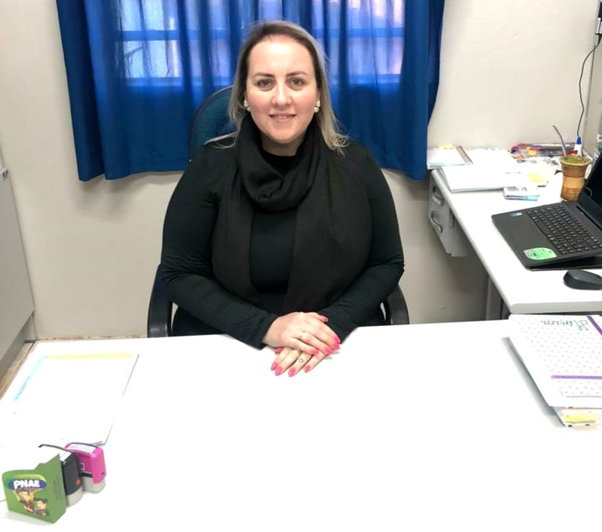 Secretária de Educação avalia semestre letivo em Bozano
