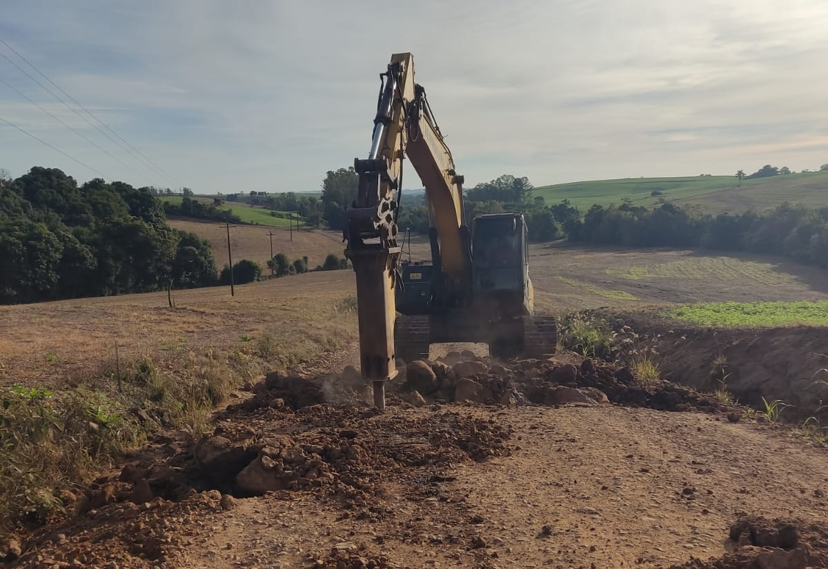 OBRAS EM ANDAMENTO.
