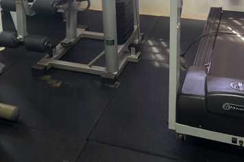 Administração Municipal de Bozano executa melhorias na academia para melhor atender a comunidade.